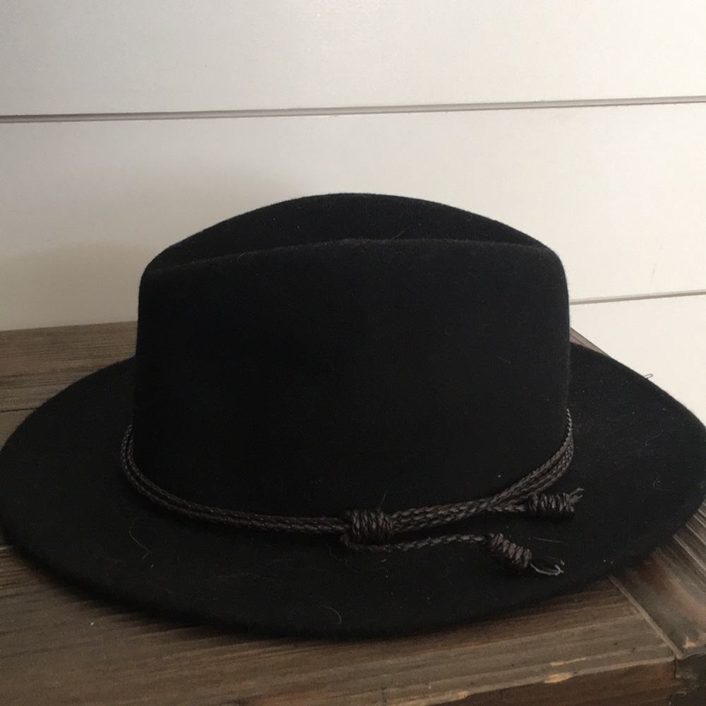 Black wool hat